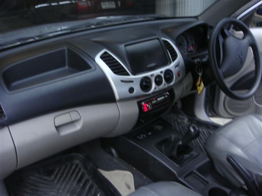 ไททัน 2500ccปี11 LPG versus ไททัน 2500ccปี11 LPG versus