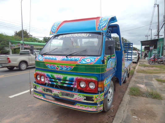 ขายรถอีซูซุ6ล้อเทเลอร์เข็นรถเกียว เครื่อง110แรง บันไดไฮดดรลิค สภาพสวยพร้อมใช้งานคับ