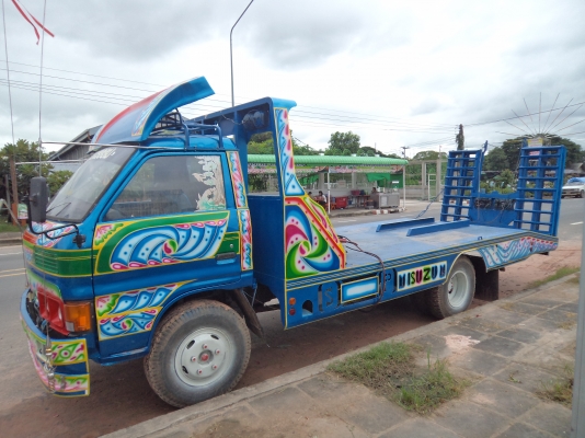 ขายรถอีซูซุ6ล้อเทเลอร์เข็นรถเกียว เครื่อง110แรง บันไดไฮดดรลิค สภาพสวยพร้อมใช้งานคับ