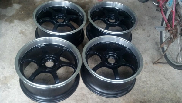 แม็กเจแปน ขอบ 17 แอดวานส์ เรซิ่งก้านยก 6 ก้าน ขนาด 4 รู 100