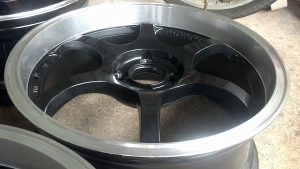 แม็กเจแปน ขอบ 17 แอดวานส์ เรซิ่งก้านยก 6 ก้าน ขนาด 4 รู 100 แม็กเจแปน ขอบ 17 แอดวานส์ เรซิ่งก้านยก 6 ก้าน ขนาด 4 รู 100