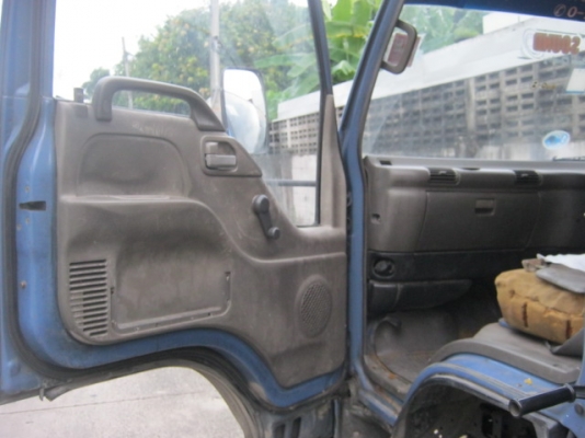 ขาย ISUZU NPR 120 แรง รถตู้แห้ง รถห้างครับ