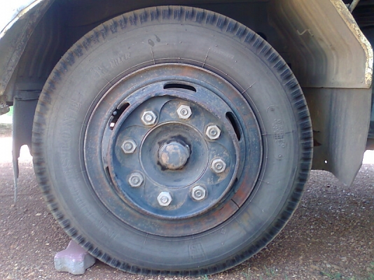 รถหกล้อ HINO GD เครื่อง EH700  160 แรงม้า รถบรรทุกตู้เย็น รถปี 34 หากไม่เอาตู้ลดให้อีก 60,000 บาท.