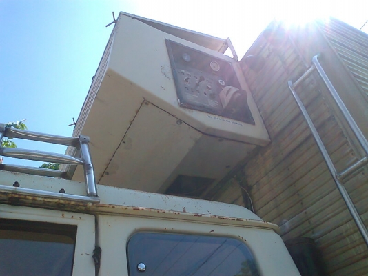 รถหกล้อ HINO GD เครื่อง EH700  160 แรงม้า รถบรรทุกตู้เย็น รถปี 34 หากไม่เอาตู้ลดให้อีก 60,000 บาท.