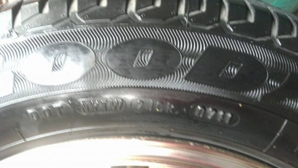 แม็กขอบ 15 กว้าง 6.5 ออฟ 38 สีน้ำตาลไหม้ สภาพดีสียังสวย แม็กขอบ 15 กว้าง 6.5 ออฟ 38 สีน้ำตาลไหม้ สภาพดีสียังสวย