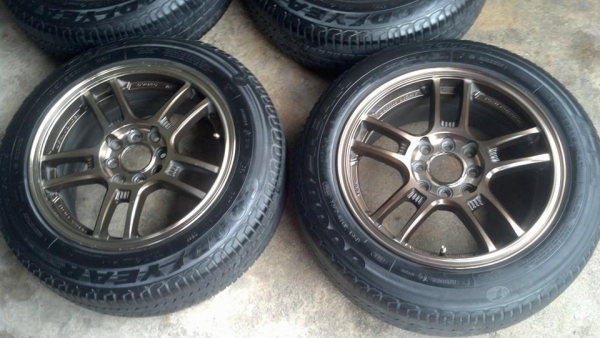 แม็กขอบ 15 กว้าง 6.5 ออฟ 38 สีน้ำตาลไหม้ สภาพดีสียังสวย แม็กขอบ 15 กว้าง 6.5 ออฟ 38 สีน้ำตาลไหม้ สภาพดีสียังสวย