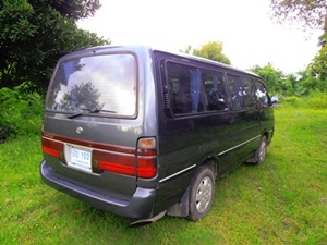 รถตู้หัวจรวดปี 97 เครื่อง 2500 ดีเซล ตัวสุดท้ายมีไมล์วัดรอบ พวงมาลัยเพาว์เวอร์ เจ้าของขายเอง ขายถูกด่วน