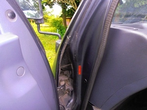 รถตู้หัวจรวดปี 97 เครื่อง 2500 ดีเซล ตัวสุดท้ายมีไมล์วัดรอบ พวงมาลัยเพาว์เวอร์ เจ้าของขายเอง ขายถูกด่วน