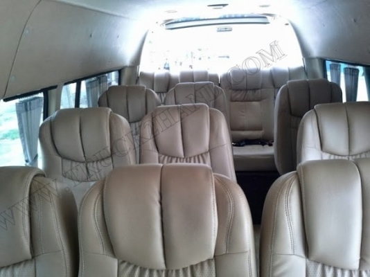 รถตู้ TOYOTA หลังคาสูง ติดต่อเจ้าของโดยตรง คุณนัท 089-989-4909