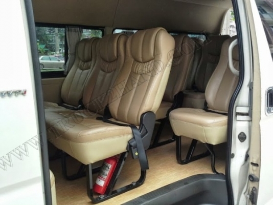 รถตู้ TOYOTA หลังคาสูง ติดต่อเจ้าของโดยตรง คุณนัท 089-989-4909