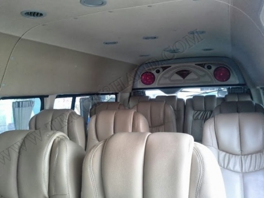 รถตู้ TOYOTA หลังคาสูง ติดต่อเจ้าของโดยตรง คุณนัท 089-989-4909