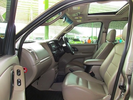 FORD ESCAPE ปี (05) 3.0 XLT V6 AT ราคา 419,000 บาท FORD ESCAPE ปี (05) 3.0 XLT V6 AT ราคา 419,000 บาท