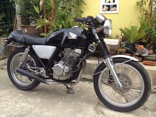 ขาย Honda clubman 250cc แต่ง cafe ทะเบียนแท้พร้อมโอน ราคาถูก 51000 สนใจติดต่อ 0816545052 เอ