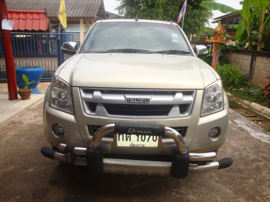 Isuzu D-Max Platinum Hi-Lander 2.5 MT มือเดียว ใหม่กิ๊กกก Isuzu D-Max Platinum Hi-Lander 2.5 MT มือเดียว ใหม่กิ๊กกก