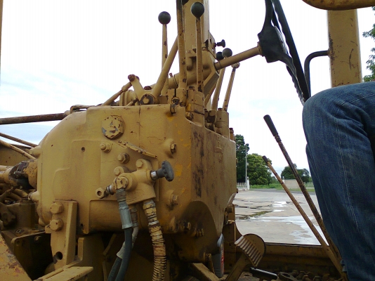 รถเกรด CAT 12 F 13K4940 พร้อมใช้ เอกสารซื้อขาย