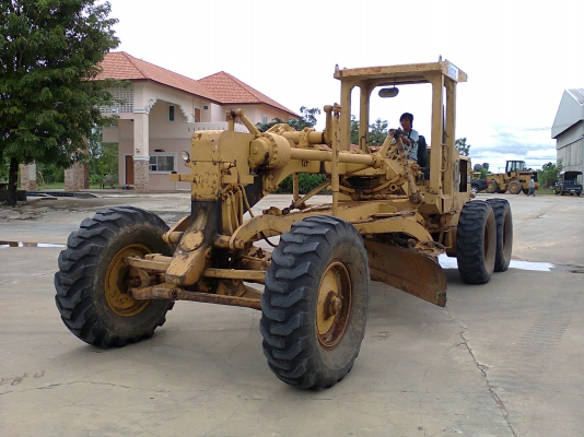 รถเกรด CAT 12 F 13K4940 พร้อมใช้ เอกสารซื้อขาย