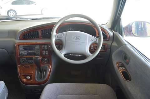 KIA CARNIVAL ปี (01) 2.4 GS AT ราคา 279,000 บาท KIA CARNIVAL ปี (01) 2.4 GS AT ราคา 279,000 บาท