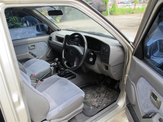 ขายรถบ้าน Isuzu Dragon slx2.5 ปี2000 สีบรอนซ์ทอง ขายรถบ้าน Isuzu Dragon slx2.5 ปี2000 สีบรอนซ์ทอง