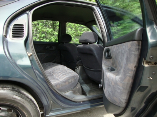 ขายฟอร์ดมอนเดโอ บางเดิมๆราคาถูกๆ