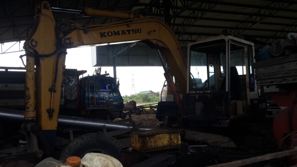 ขายkomatsu PC60 รุ่น 5