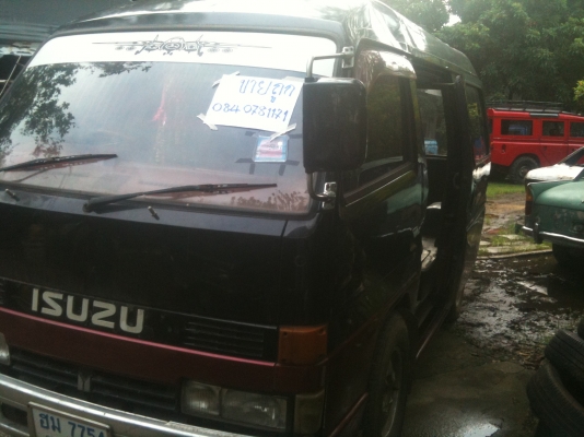 ISUZU บัดดี้หลังคาสูง เครื่องวาง 2J auto มีอินวอย สีทำแล้วรถพร้อมใช้ ทะเบียนเต็ม เอกสารพร้อมโอน 48,000 บาท