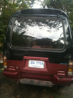 ISUZU บัดดี้หลังคาสูง เครื่องวาง 2J auto มีอินวอย สีทำแล้วรถพร้อมใช้ ทะเบียนเต็ม เอกสารพร้อมโอน 48,000 บาท