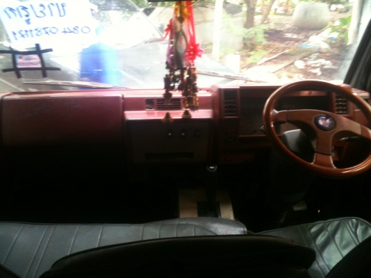 ISUZU บัดดี้หลังคาสูง เครื่องวาง 2J auto มีอินวอย สีทำแล้วรถพร้อมใช้ ทะเบียนเต็ม เอกสารพร้อมโอน 48,000 บาท