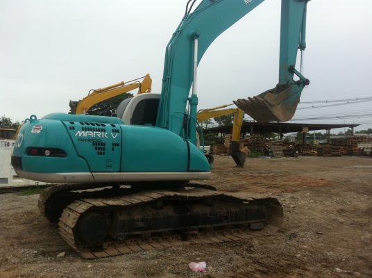 ขายรถแมคโครSK200-5 สภาพพร้อมใช้  สนใจติดต่อ บอย 085-156-2314