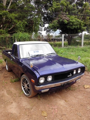 ขายดัสสันช้างเหยียบเครื่องอีซุซุ 2000 ดีเซล รถคลาสสิคสวย โทร 088-4501277