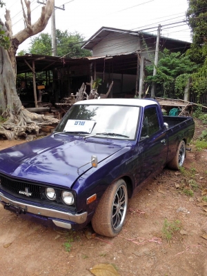 ขายดัสสันช้างเหยียบเครื่องอีซุซุ 2000 ดีเซล รถคลาสสิคสวย โทร 088-4501277 ขายดัสสันช้างเหยียบเครื่องอีซุซุ 2000 ดีเซล รถคลาสสิคสวย โทร 088-4501277