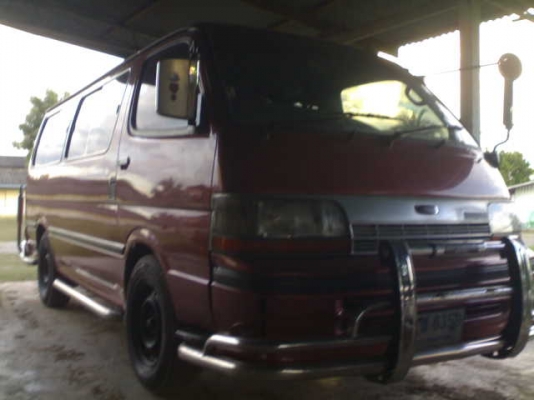 ขายรถตู้toyotaเครื่อง2.5พร้อมใช้