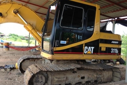 ขายแบ็คโฮ CAT311B ใช้งานแค่ 7481 ชม. อินวอย โทร 088-4501277