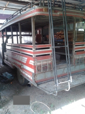 ขายรถสองแถว เป็นรถไม้ นิสัน พร้อมใช้งาน สวยมากๆๆ ขายรถสองแถว เป็นรถไม้ นิสัน พร้อมใช้งาน สวยมากๆๆ