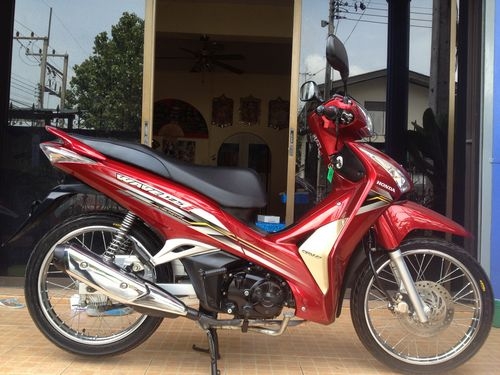 WAVE125iตัวใหม่ล่าสุดสตาร์ทมือรถปี2012วิ่ง2xxxโลเดิมๆทุกจุดพร้อมใช้งาน