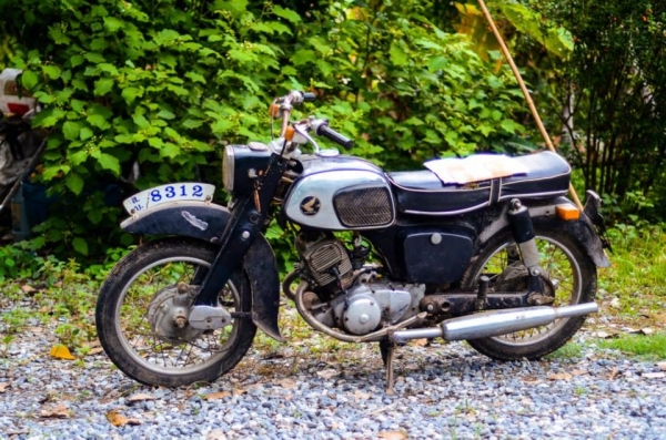 ขาย c92 เดิมๆทะเบียนขายถูกๆสวย ทะเบียนเล่มเขียวพร้อมโอน ไม่ขาดต่อ