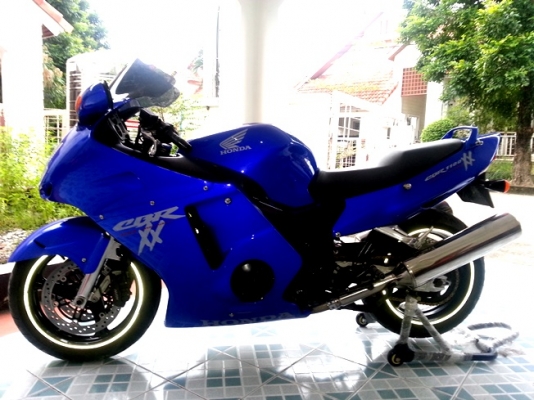 <<<<<< CBR 1100 XX Super BlackBird >>>>>>