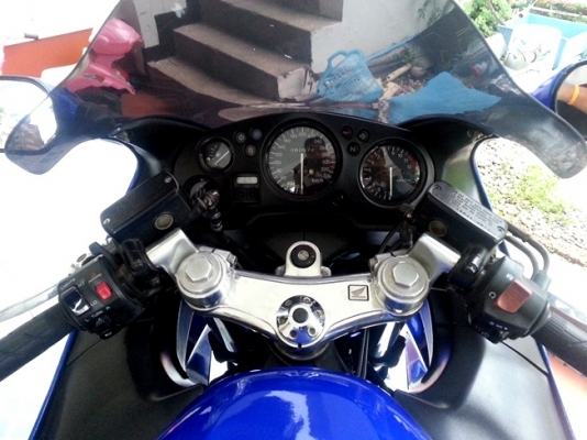 <<<<<< CBR 1100 XX Super BlackBird >>>>>>