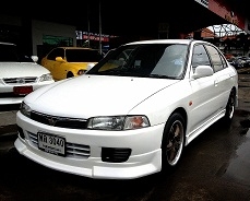 Mitsubishi LANCER LIMITTED ท้ายเบ็นซ์ สีขาว สวยเวิ่นเว่อร์