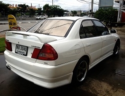 Mitsubishi LANCER LIMITTED ท้ายเบ็นซ์ สีขาว สวยเวิ่นเว่อร์ Mitsubishi LANCER LIMITTED ท้ายเบ็นซ์ สีขาว สวยเวิ่นเว่อร์
