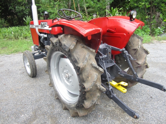 ขายด่วน รถไถ MASSEY FERGUSON 210 25 HP 086 1230703 ขายด่วน รถไถ MASSEY FERGUSON 210 25 HP 086 1230703