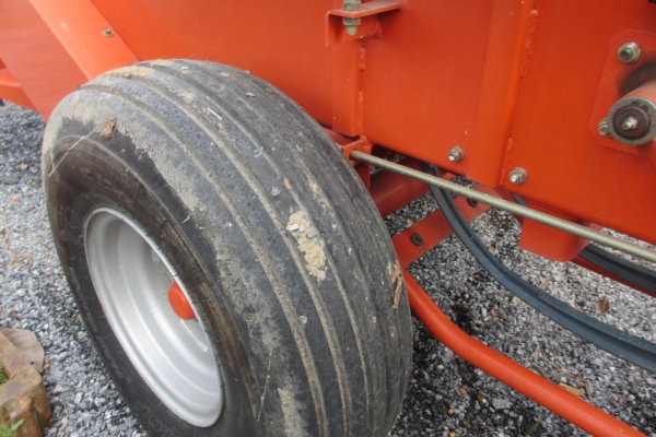 เครื่องอัดฟาง Kubota HB130 PLUS ของใหม่ ราคามือสอง เครื่องอัดฟาง Kubota HB130 PLUS ของใหม่ ราคามือสอง