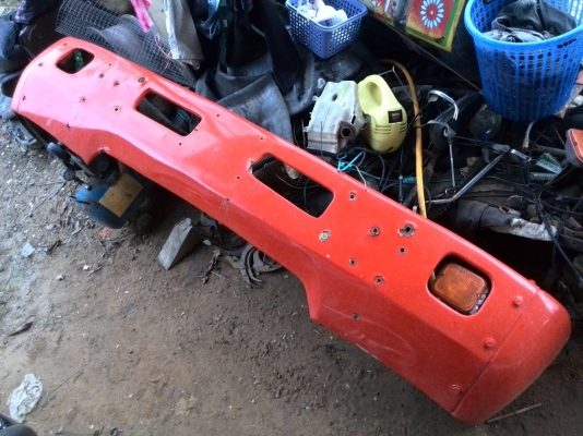 ขายกันชนหน้า 10 ล้อ+หังลาก