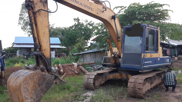 ขายด่วนKOMATSU PC120-3สภาพดีราคาถูกจองเลยโทร0811838154  0801515451
