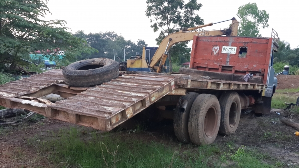 ขายด่วนเทรนเลอร์หางปลาขึ้นPC120-3เครื่องEH700 165แรงสภาพพน้อมใชงานสุดๆรีบจอง 0843923995