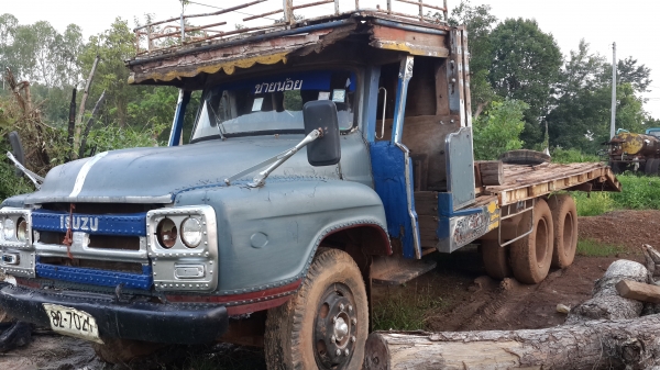 ขายด่วนเทรนเลอร์หางปลาขึ้นPC120-3เครื่องEH700 165แรงสภาพพน้อมใชงานสุดๆรีบจอง 0843923995