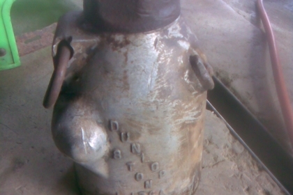 แม่แรงนอก 8 ตันรุ่นเก่าสภาพพร้อมใช้งานครับเป็นของอังกฤษครับน่าเก็บครับสภาพเดิมๆครับ