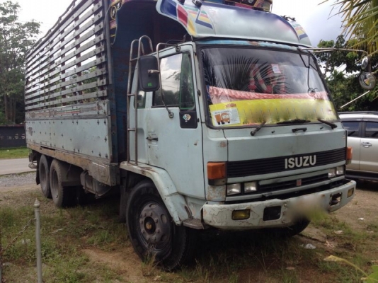 รถอีซูซุ 10 ล้อ รั่ว FVM 175 แรงม้า   สนใจติดต่อ 081 - 6079515