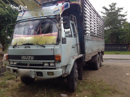 รถอีซูซุ 10 ล้อ รั่ว FVM 175 แรงม้า   สนใจติดต่อ 081 - 6079515