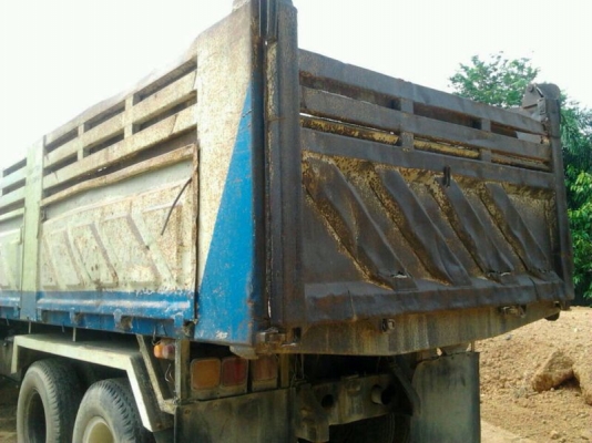 รถฮีโน่ 10 ล้อดั้ม 168 แรงม้า  สนใจติดต่อ 081 - 079515