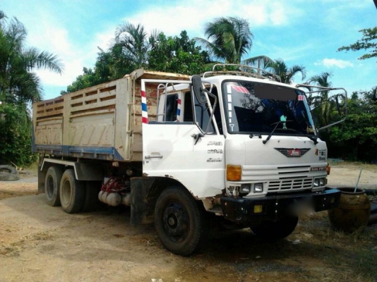 รถฮีโน่ 10 ล้อดั้ม 168 แรงม้า  สนใจติดต่อ 081 - 079515